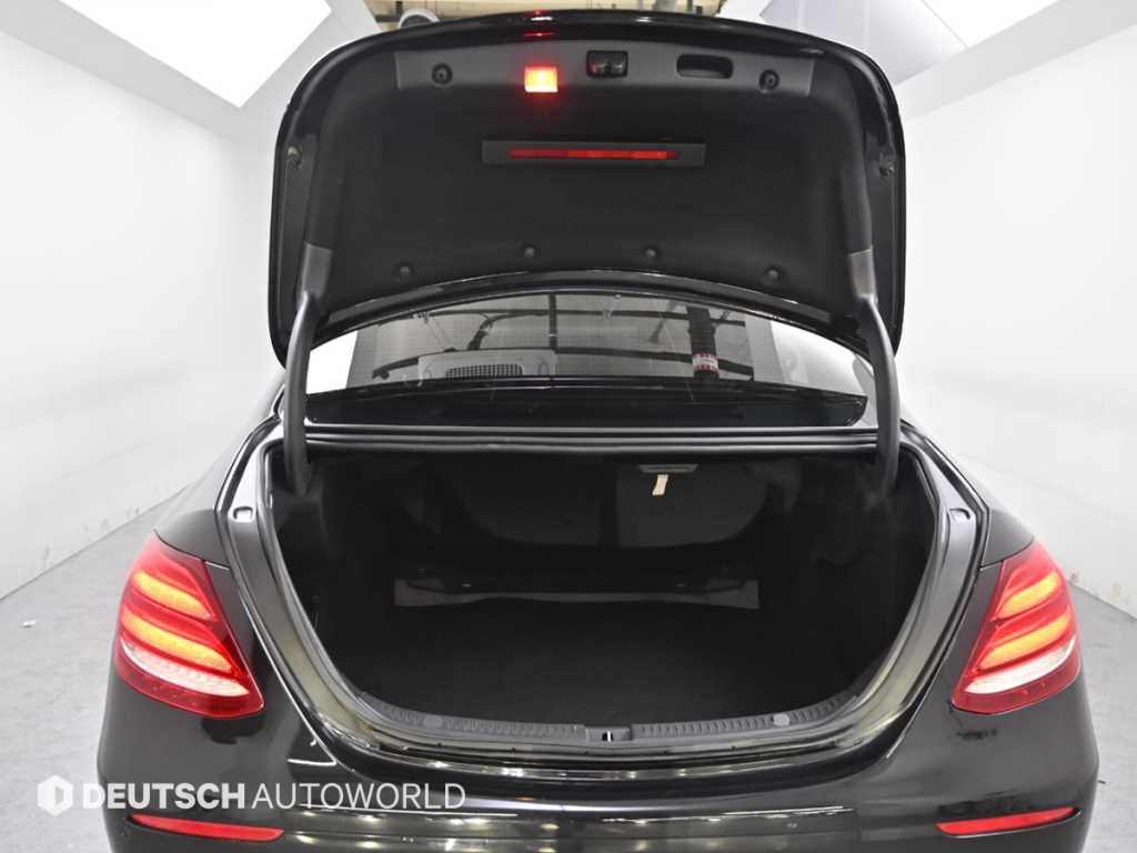 Mercedes Benz E class 2018 Negro - Importación desde Corea - HF Imports Iquique - Foto 20