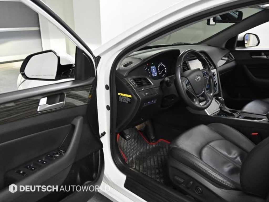 HYUNDAI Sonata - Vista 11