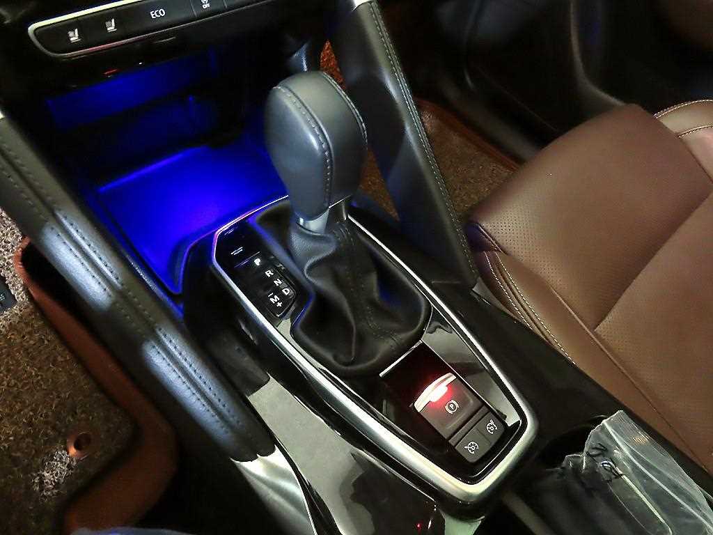 SAMSUNG QM6 - Vista 12