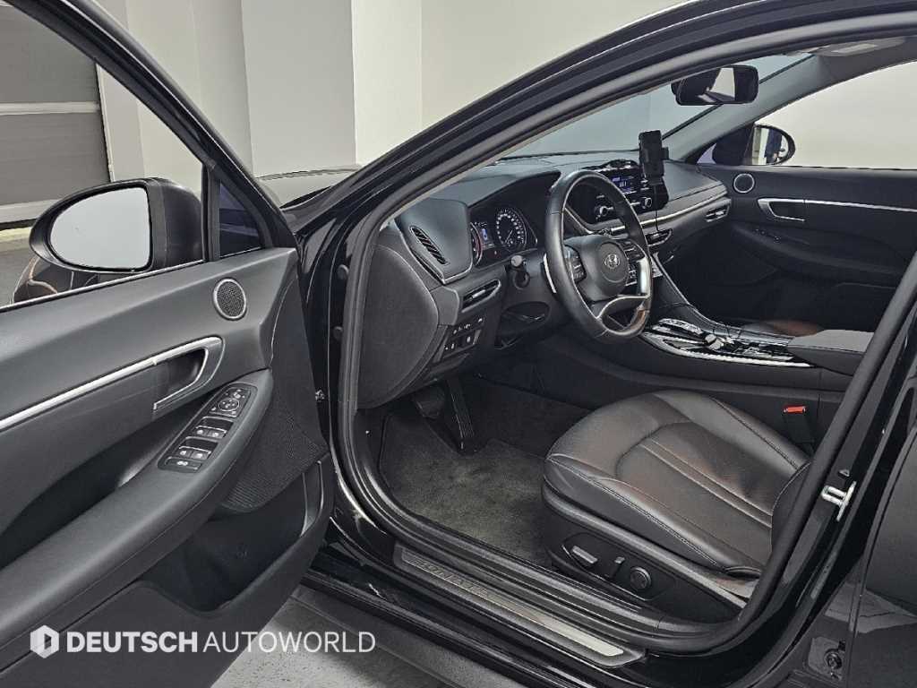 HYUNDAI Sonata - Vista 11