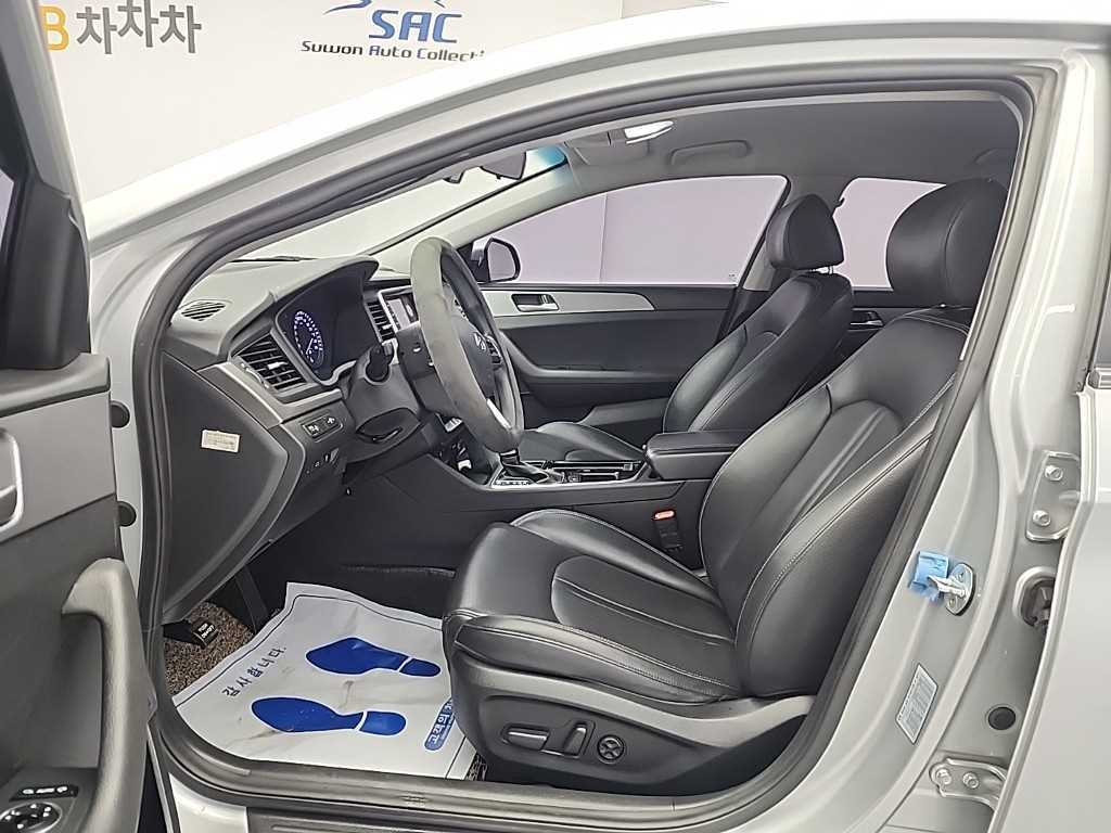HYUNDAI Sonata - Vista 11