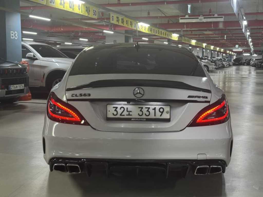 Mercedes Benz CLS Class - Vista 4