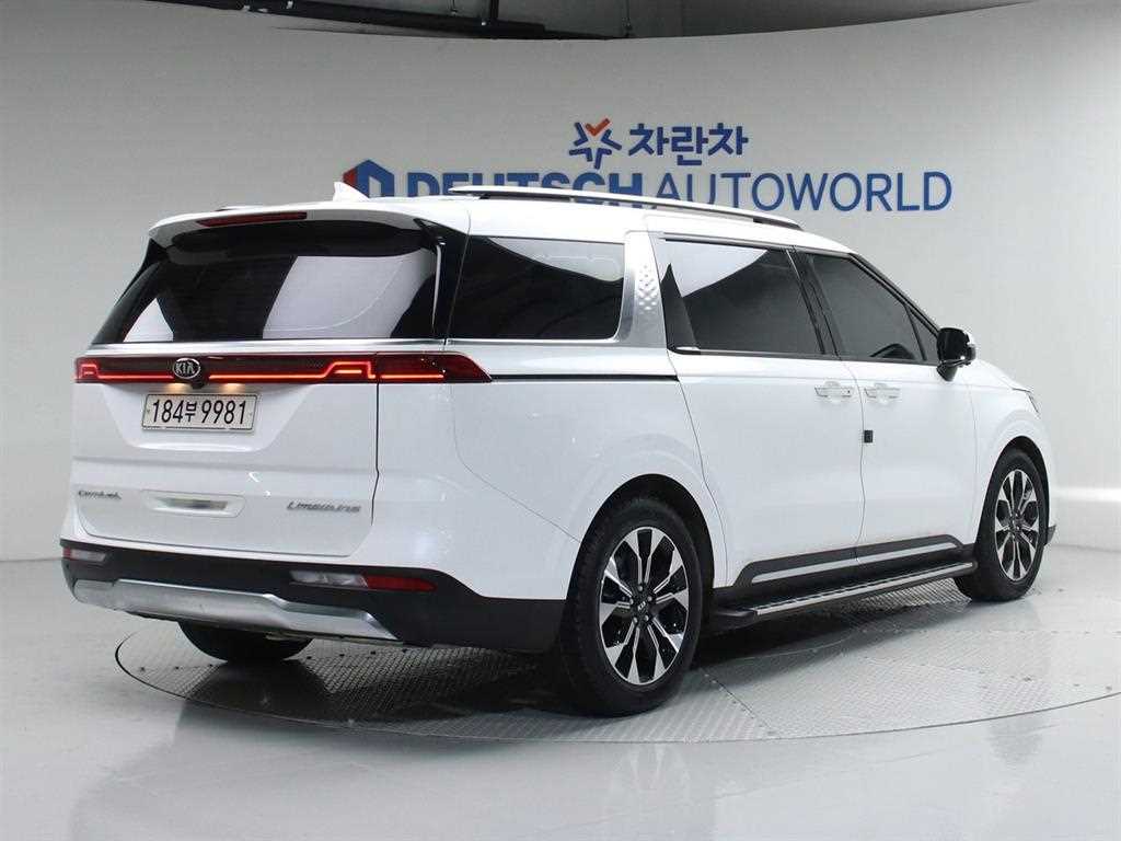 KIA Carnival - Vista 2