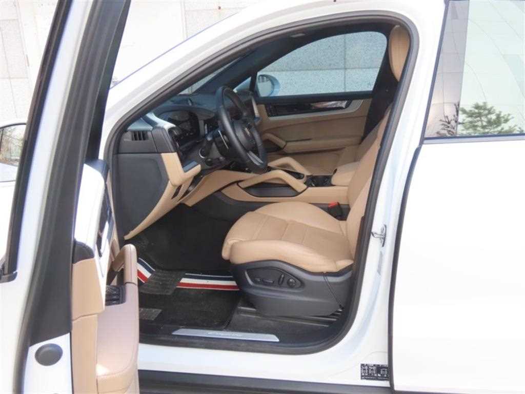 Porsche Cayenne - Vista 12