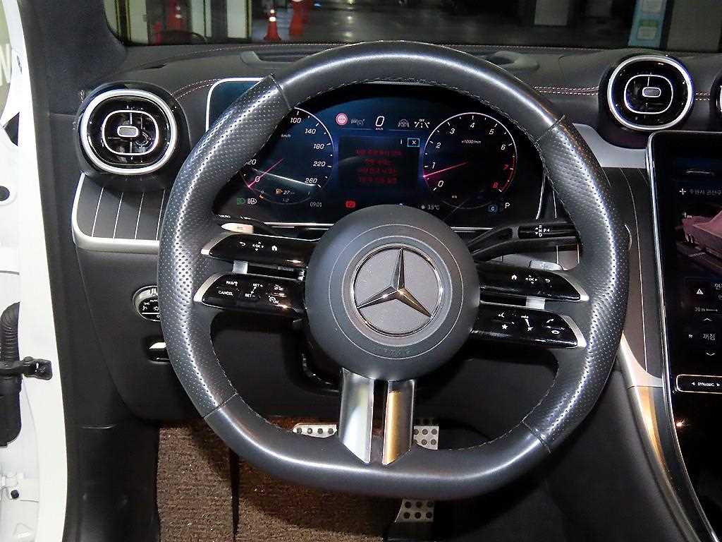 Mercedes Benz GLC Class - Vista 8