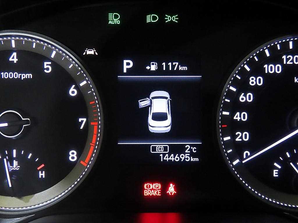 HYUNDAI Grandeur - Vista 9