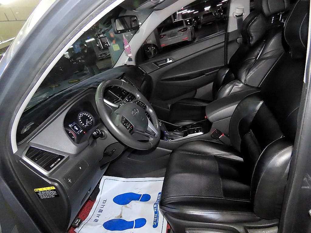 HYUNDAI Tucson - Vista 6