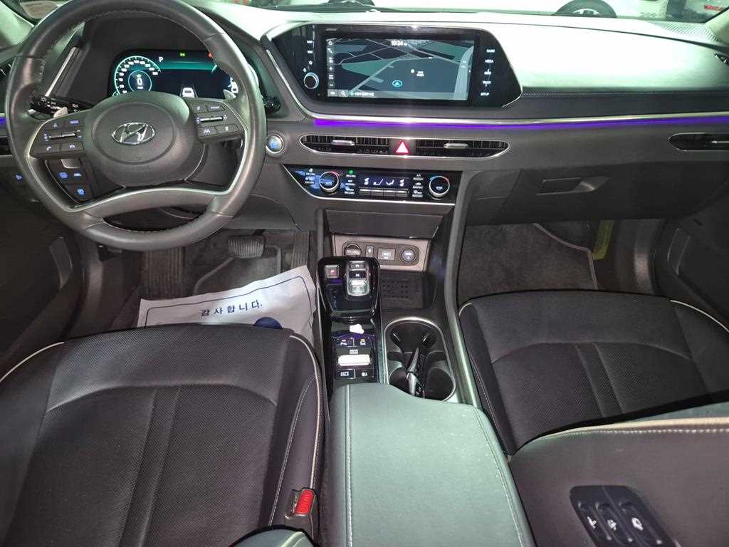 HYUNDAI Sonata - Vista 8