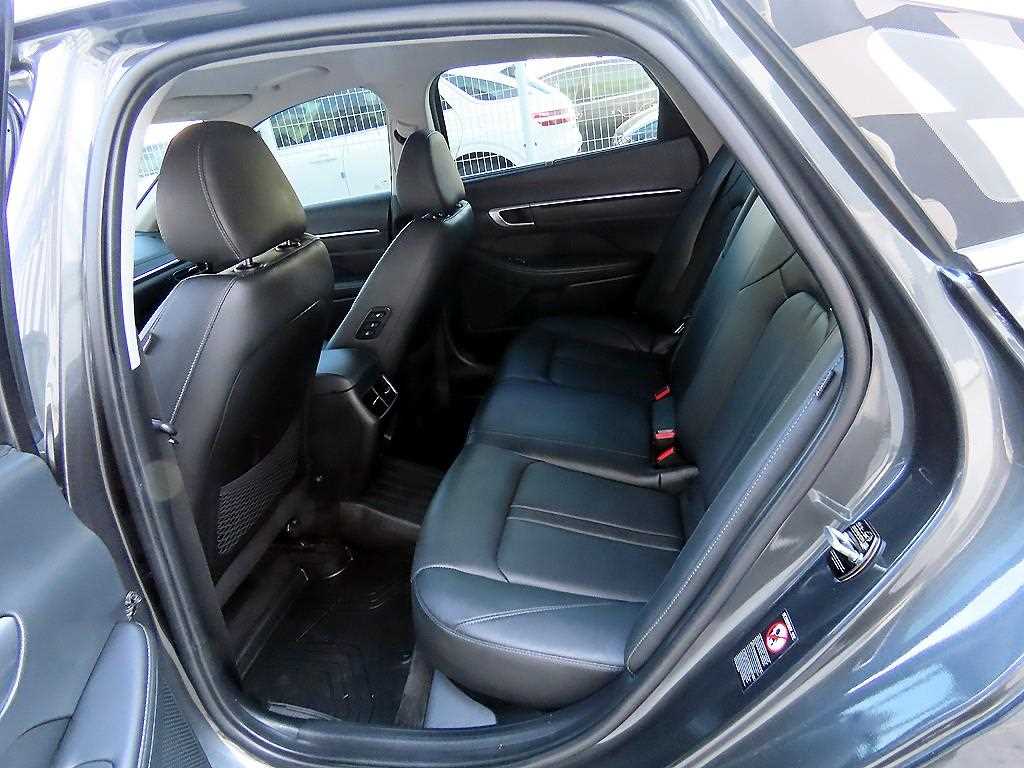 HYUNDAI Sonata - Vista 6