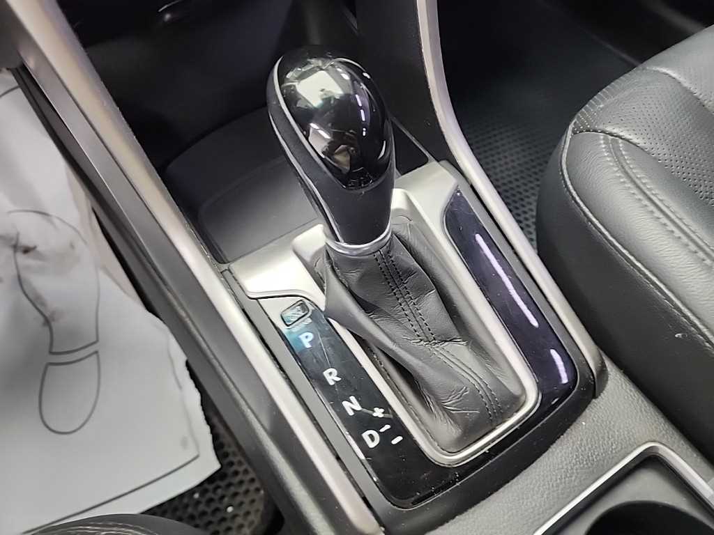 HYUNDAI i30 - Vista 8