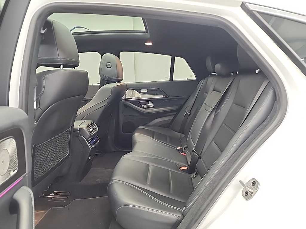 Mercedes Benz GLE Class - Vista 12