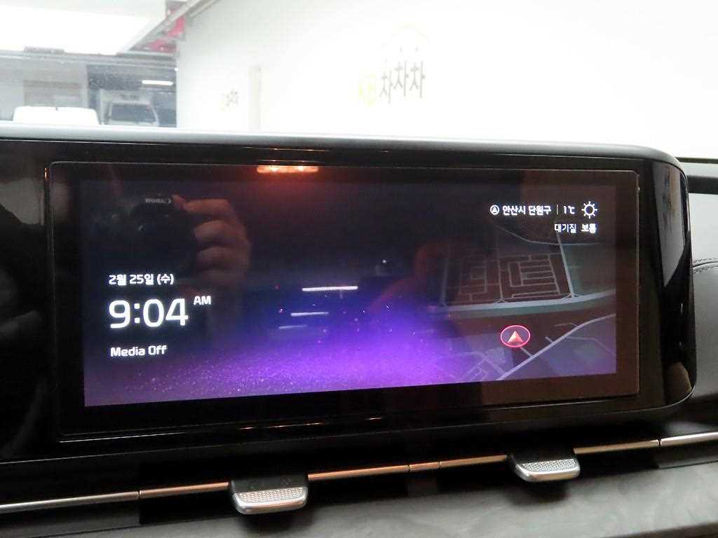 KIA Carnival - Vista 8