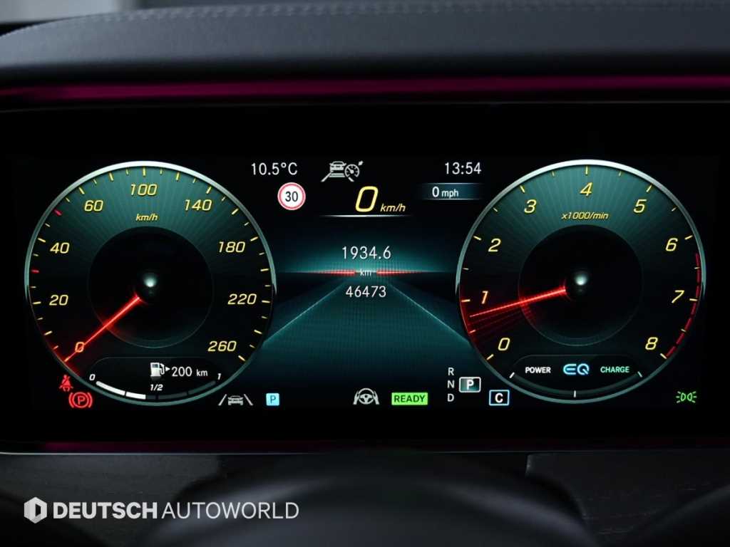 Mercedes Benz E class - Vista 8