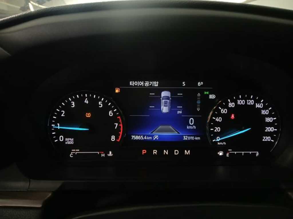 Ford Explorer - Vista 9