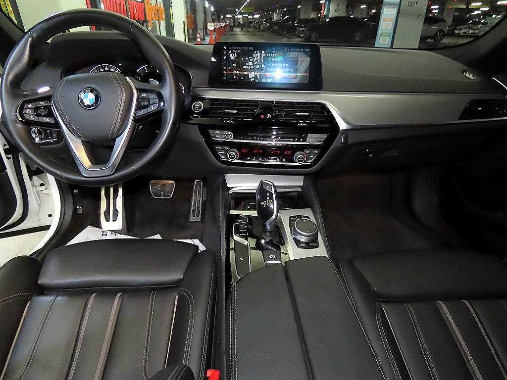 BMW 5 Series - Vista 10