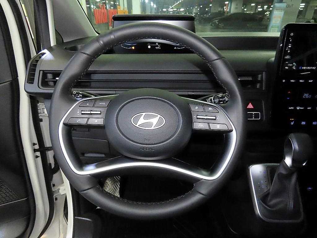 HYUNDAI Staria - Vista 8