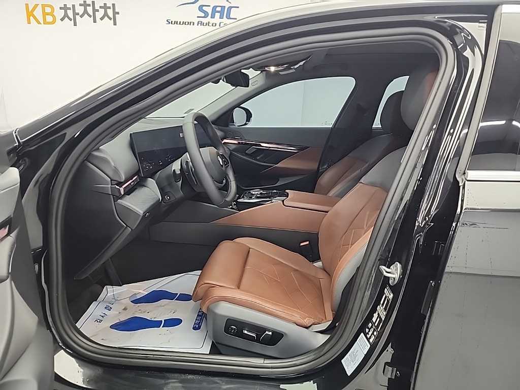 BMW 5 Series - Vista 11