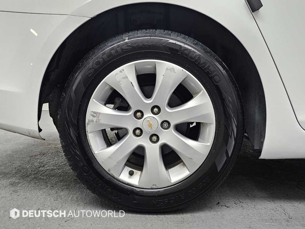 Chevrolet Cruise - Vista 5