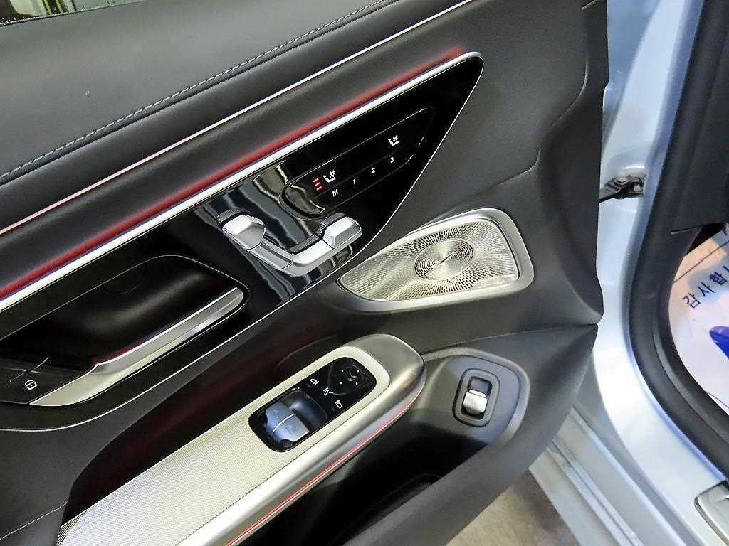 Mercedes Benz CLE Class 2025 Plateado - Importación desde Corea - HF Imports Iquique - Foto 13