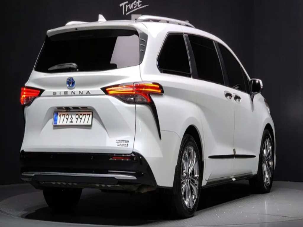 Toyota Siena - Vista 2
