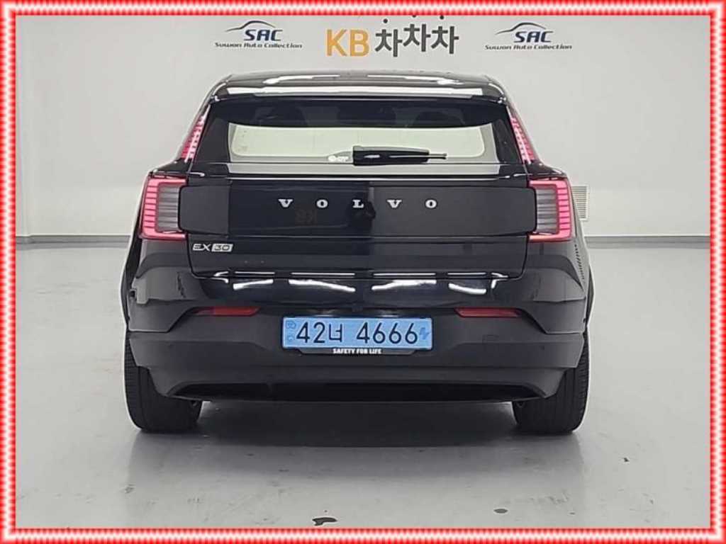 Volvo EX30 - Vista 3