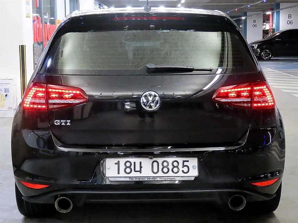 Volkswagen Golf - Vista 5
