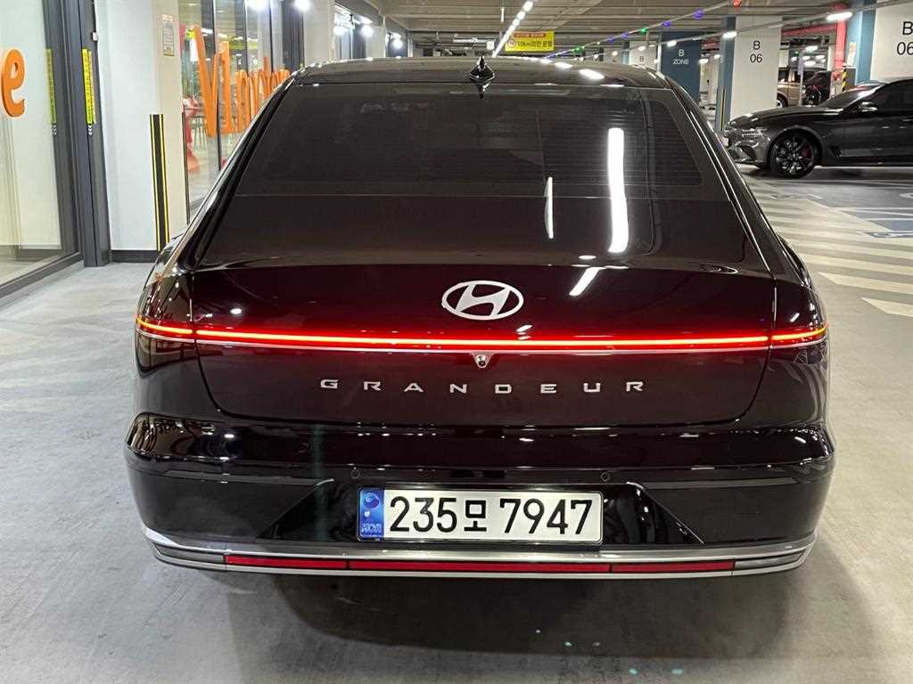 HYUNDAI Grandeur - Vista 6