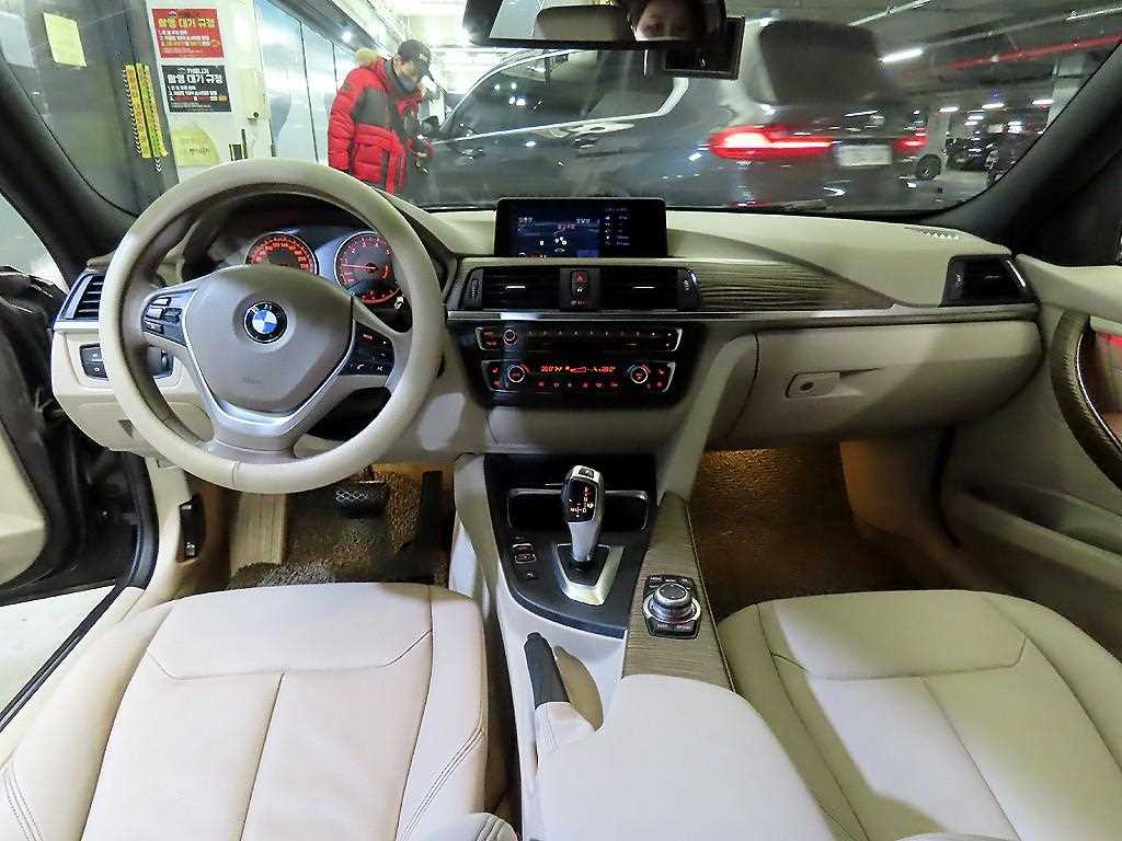 BMW 3 series - Vista 10