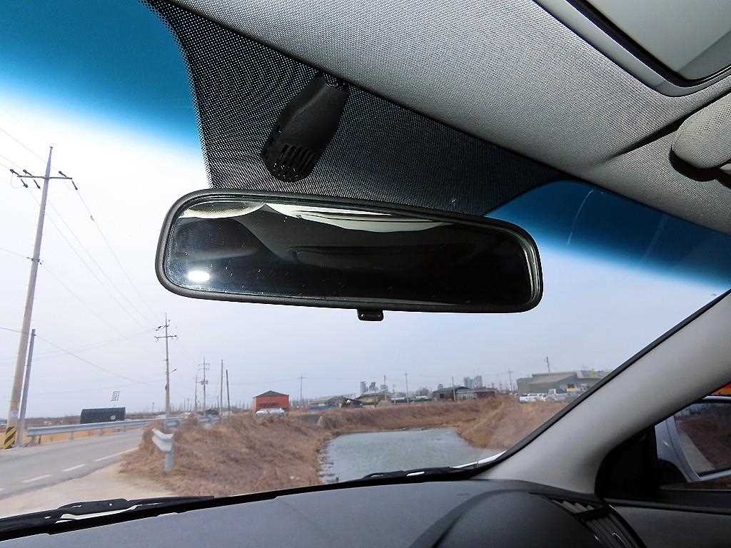 HYUNDAI Sonata - Vista 12