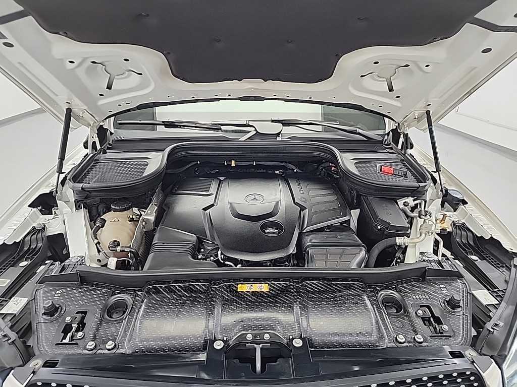 Mercedes Benz GLE Class - Vista 5