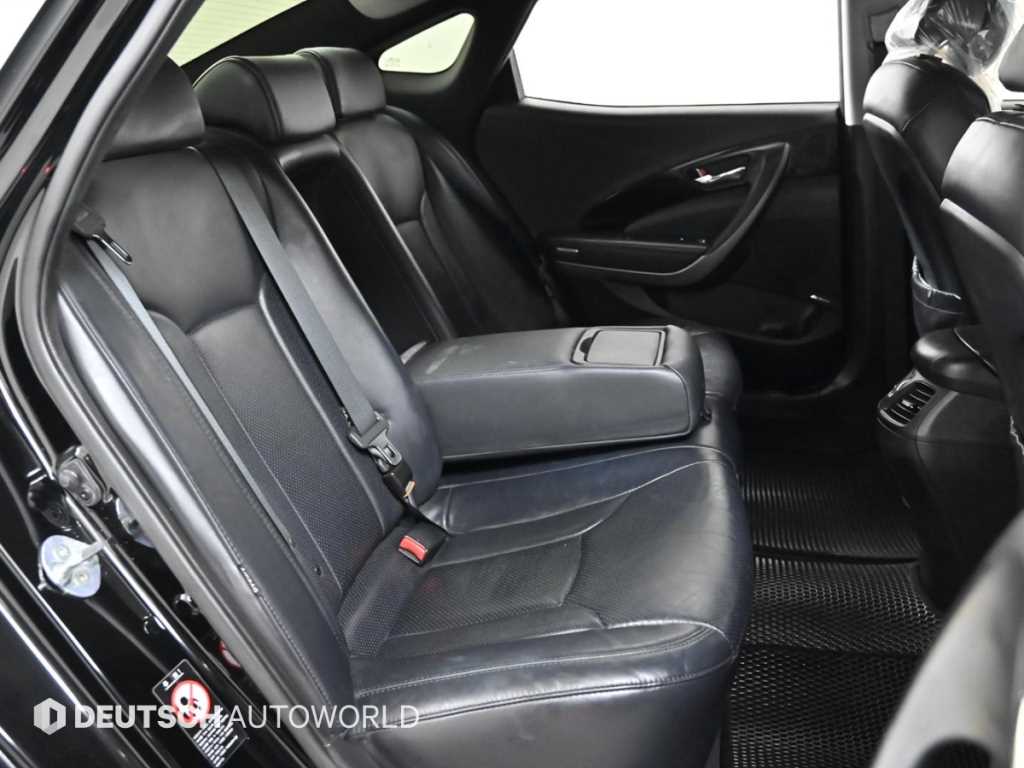 HYUNDAI Grandeur - Vista 12