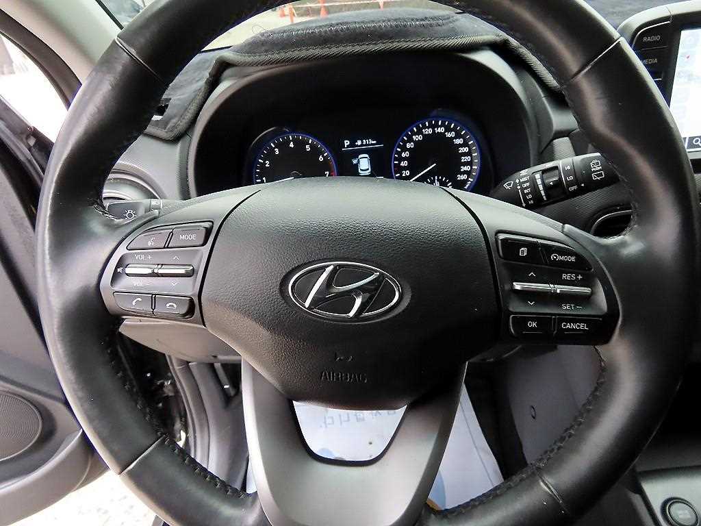 HYUNDAI Kona - Vista 8