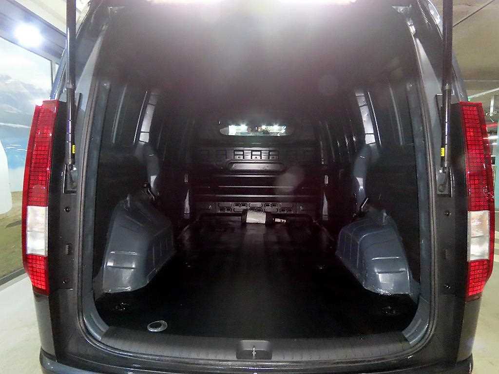 HYUNDAI Staria 2025 Gris - Importación desde Corea - HF Imports Iquique - Foto 18