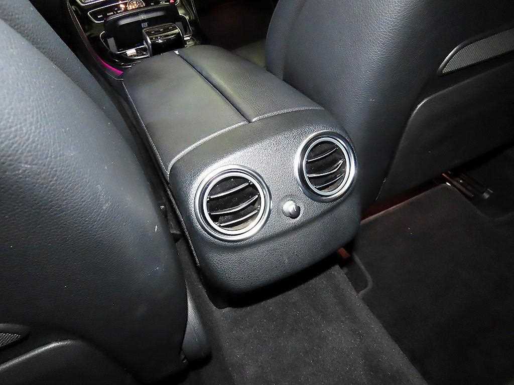 Mercedes Benz E class 2019 Blanco - Importación desde Corea - HF Imports Iquique - Foto 14