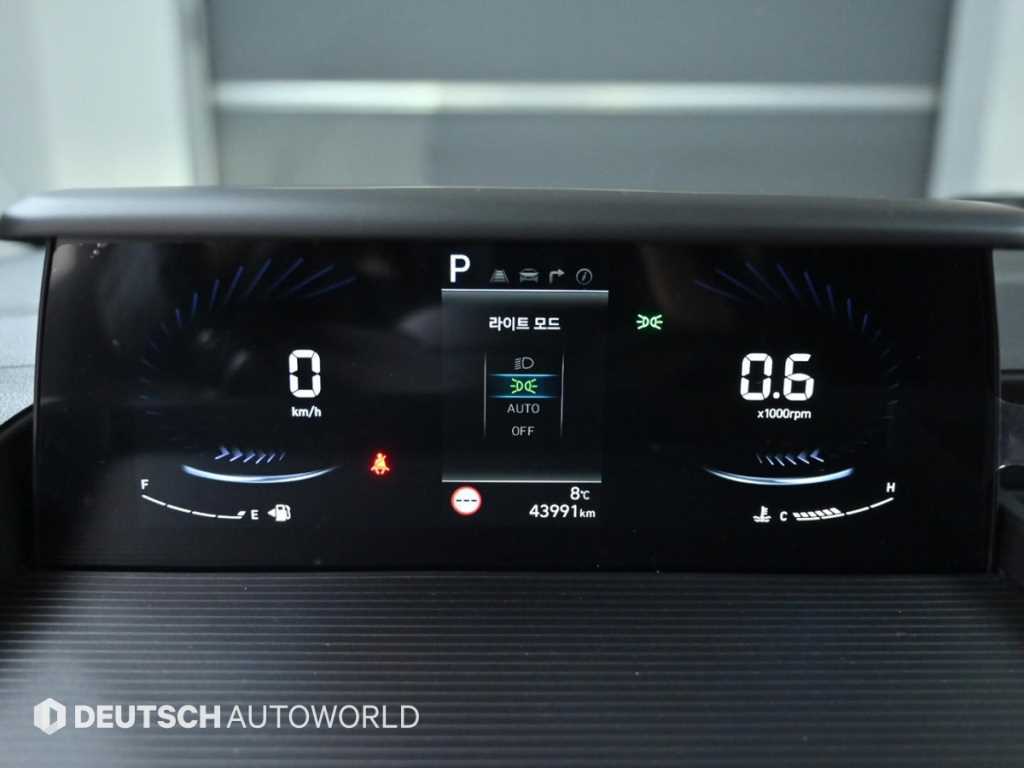 HYUNDAI Staria - Vista 8