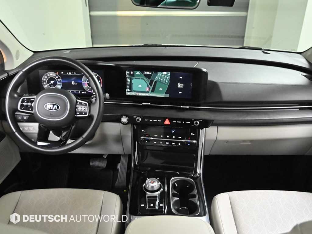 KIA Carnival - Vista 7