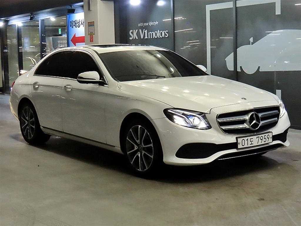 Mercedes Benz E class 2019 Blanco - Importación desde Corea - HF Imports Iquique - Foto 1