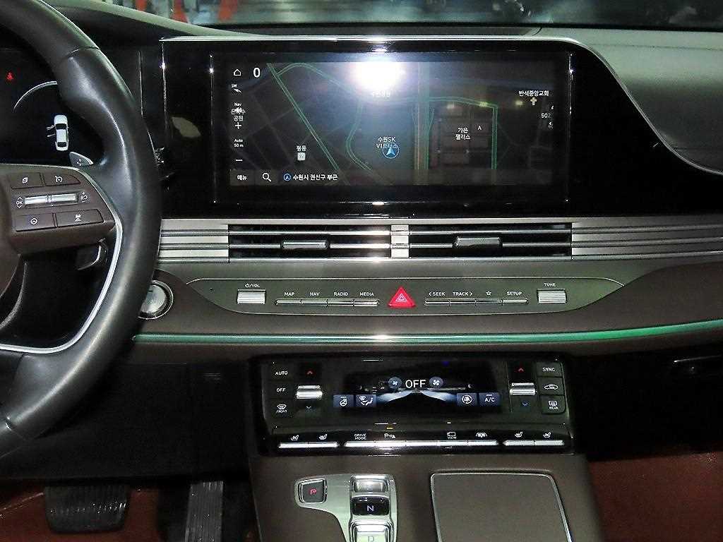 HYUNDAI Grandeur - Vista 11