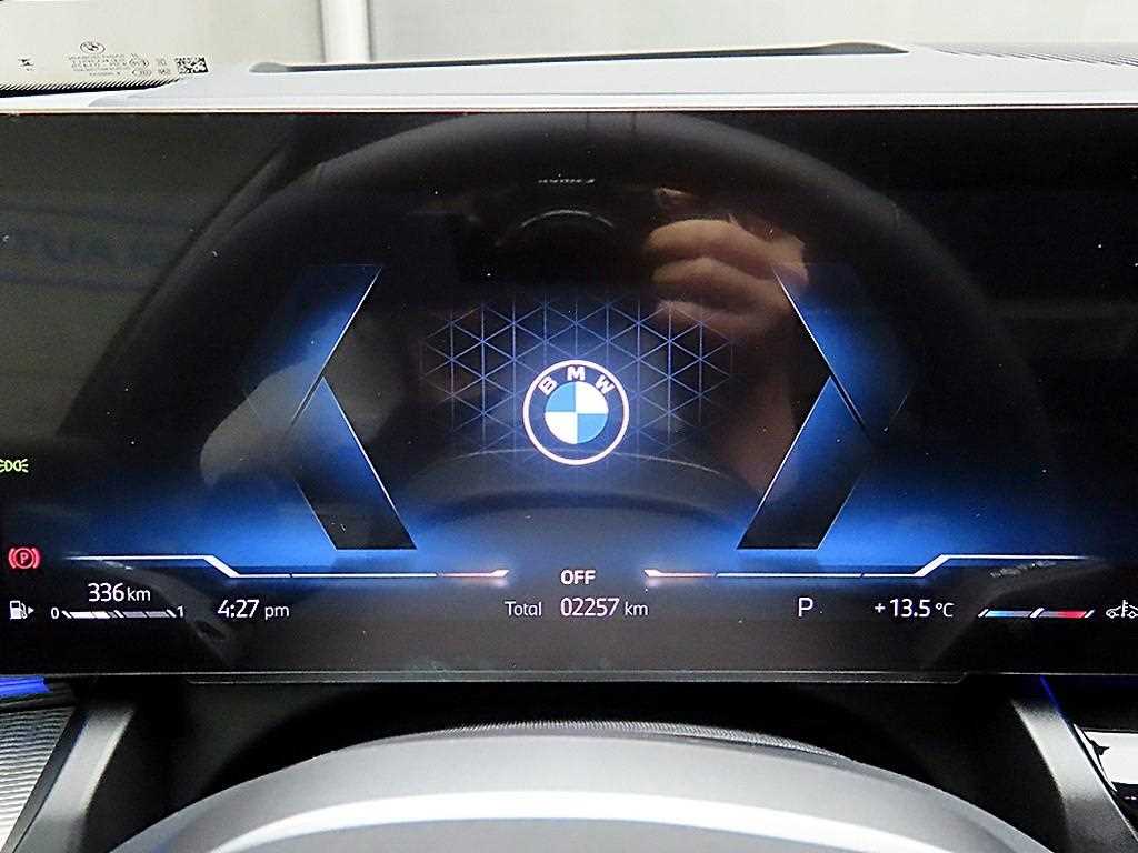 BMW 5 Series - Vista 8