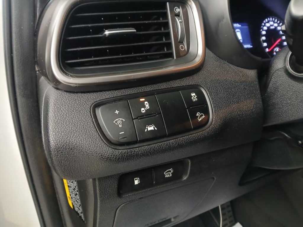 KIA Sorento - Vista 11