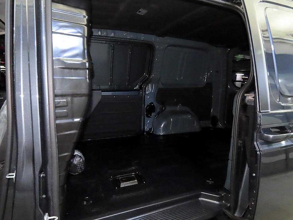 HYUNDAI Staria - Vista 7