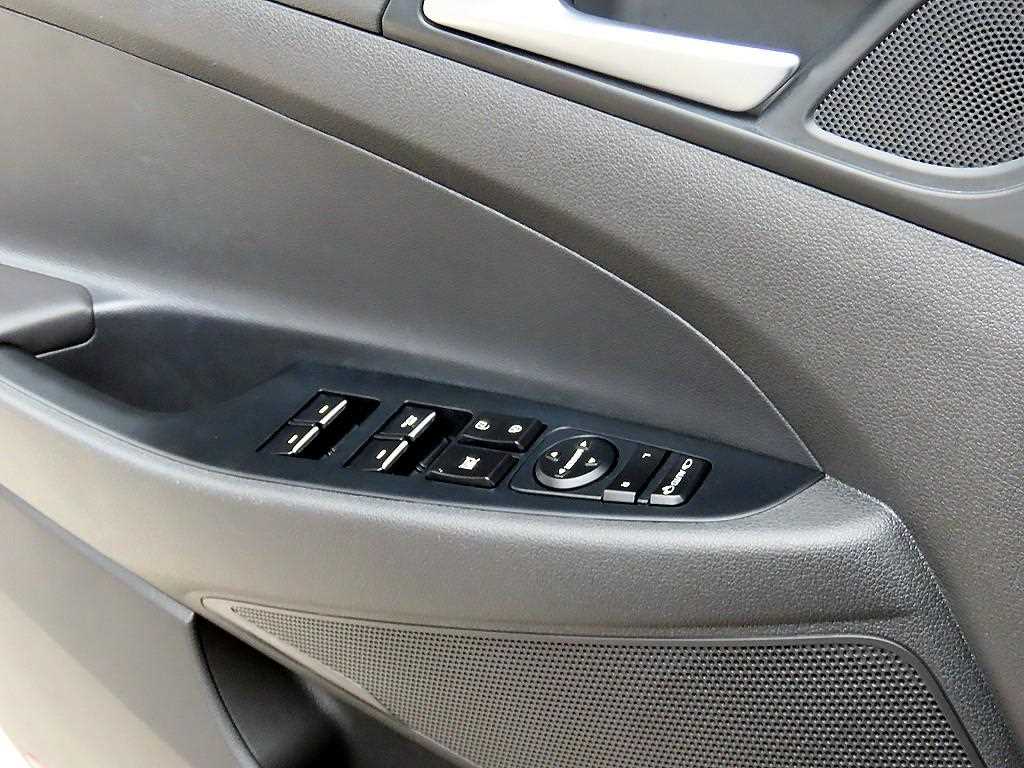 HYUNDAI Tucson - Vista 11