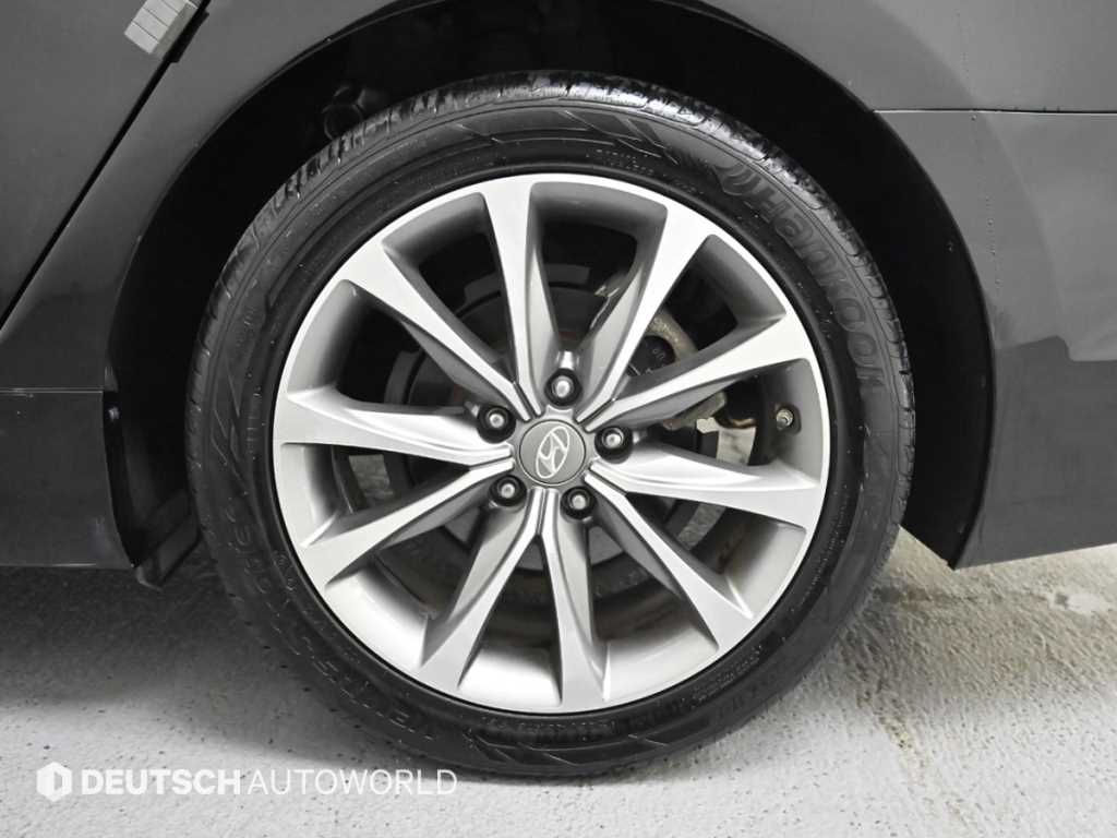 HYUNDAI Grandeur - Vista 5