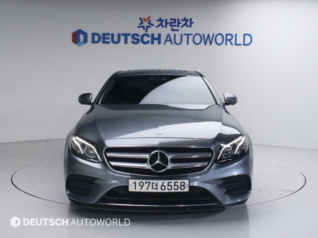 Mercedes Benz E class 2019 Gris - Importación desde Corea - HF Imports Iquique - Foto 1