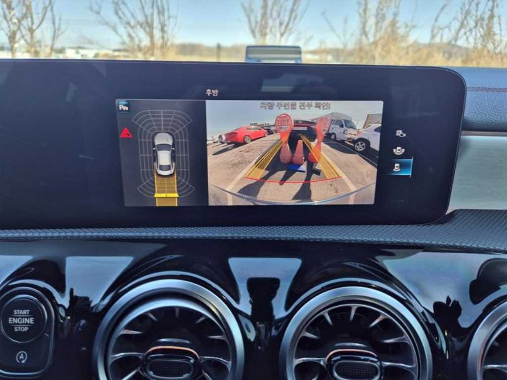 Mercedes Benz CLA Class - Vista 11