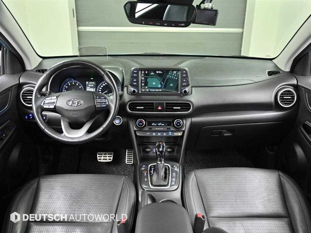 HYUNDAI Kona - Vista 7