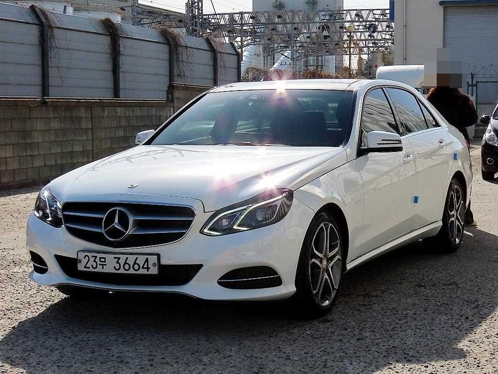 Mercedes Benz E class - Vista 2