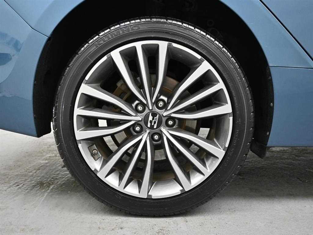 HYUNDAI i40 - Vista 5