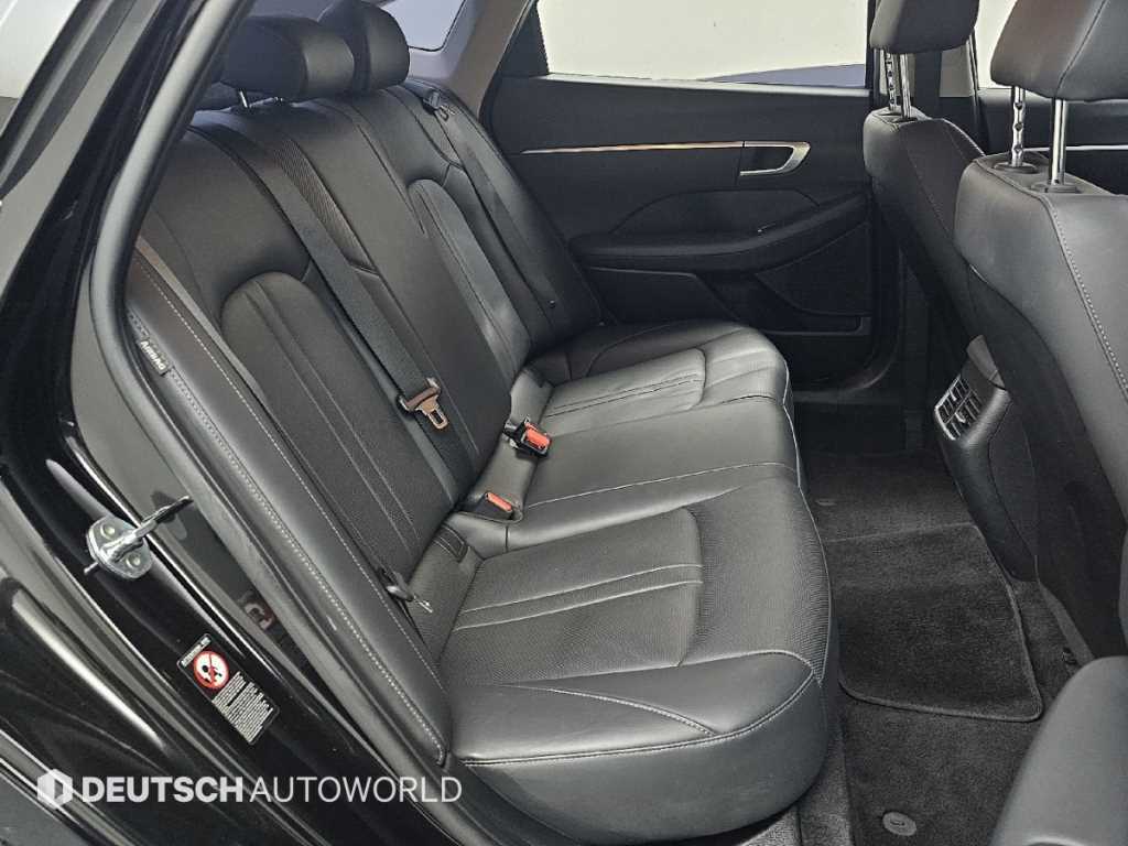 HYUNDAI Sonata - Vista 12