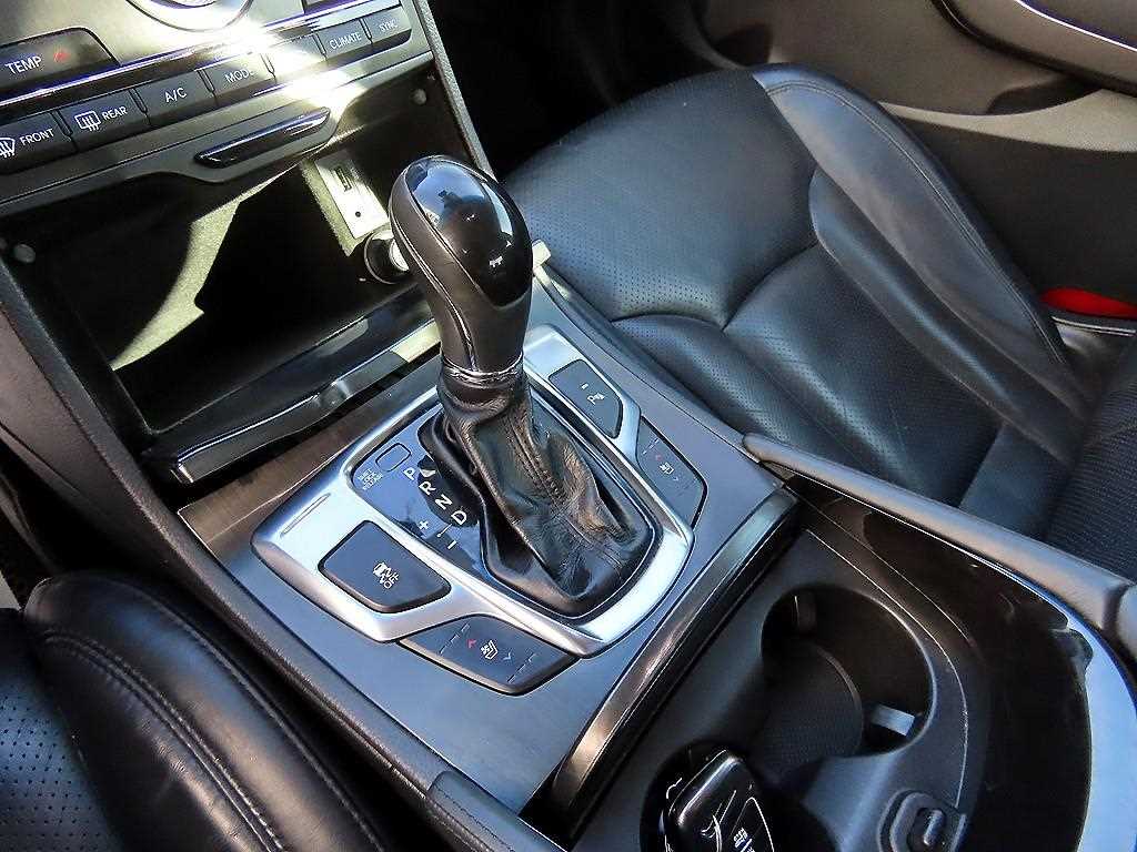 HYUNDAI Grandeur - Vista 10